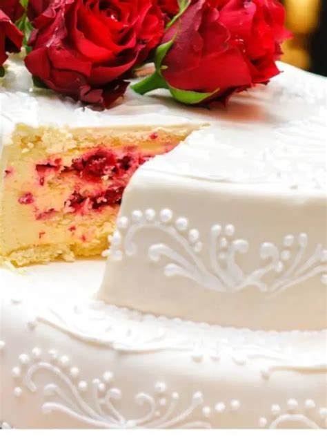 The Most Popular Wedding Cake Flavors Cake Decorist