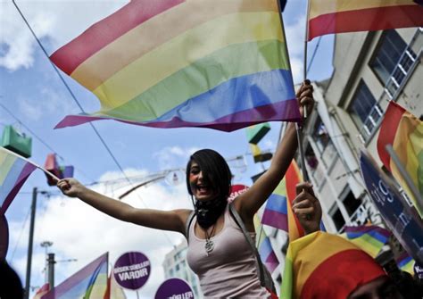 Turquie Istanbul Interdit La Gay Pride Le Matin