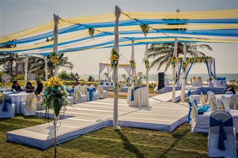  average food but good service  02/04/2019. Destination beach wedding at Holiday Inn, Goa | Beach ...