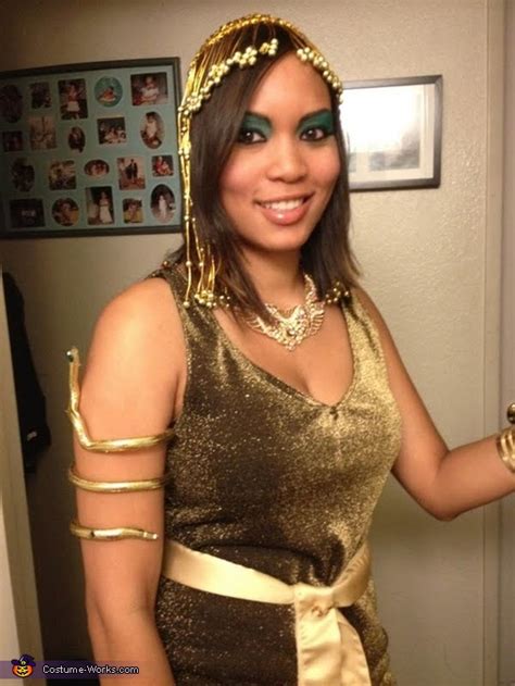 Diy Cleopatra Costume For Women Last Minute Costume Ideas