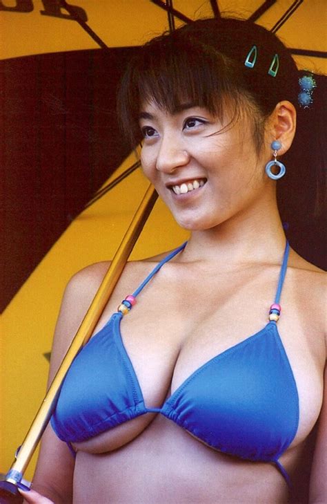 元ミニスカポリス、iカップ爆乳レースクイーン千原こずえの画像092 兎 極楽 Flickr