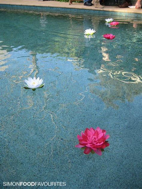 Read on for our favorite floral details you haven't already seen at every other wedding. How to Make Floating Flowers for a Swimming Pool