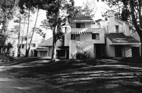 Jesus, you control all the parts of my body, and you know when they're not working at their best. Arquitecto Samuel Flores Flores | Structures, Road, Alley