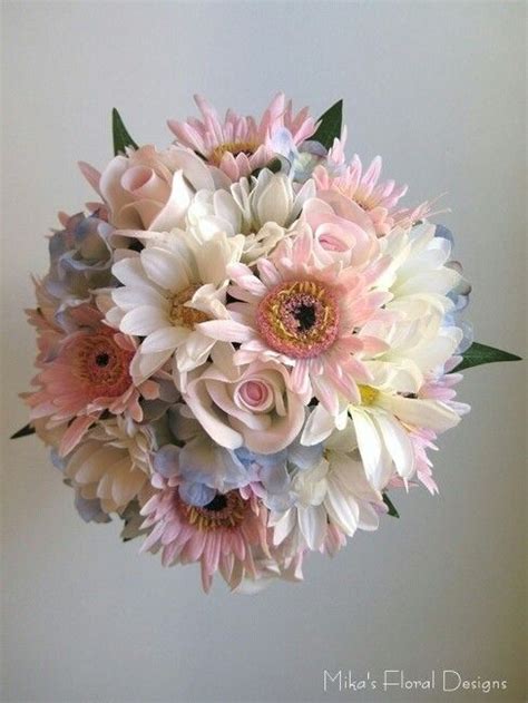 Hot pink gerberas with contrasting white roses, a mixture of purity innocence and romance. Love This Bouquet! White Gerber Daisies, Pastel Pink ...