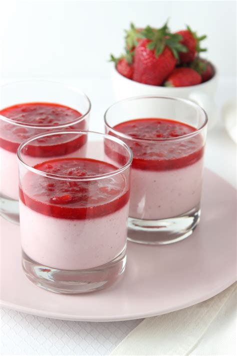 Panna Cotta De Fresas