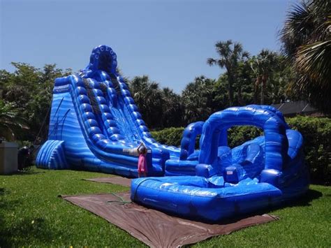 Large Cyclone 32ft Tall Massive Inflatable Water Slides For Big