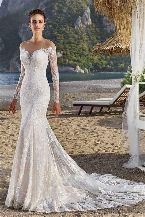 Mieder ist leicht geraffte und ausgestelltem rock schafft eine exquisite. Brautkleid Fit and flare Ivory Eddy K, | Kleid hochzeit ...