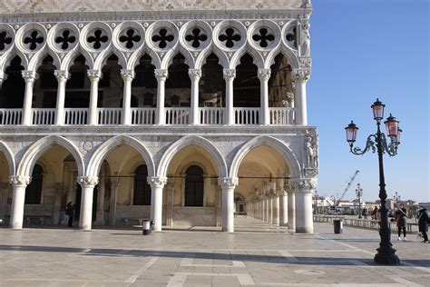 Piazza San Marco Palazzo Ducale E La Basilica Doro Our Venice