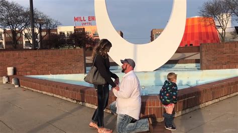 Kid Pees During Parents Proposal Video Goes Viral Thrillist