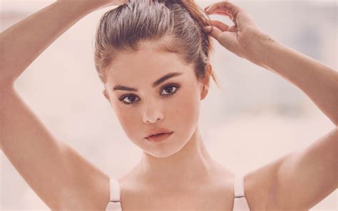 Selena Gomez Seduce Instagram Con Su último Y Sensual Look