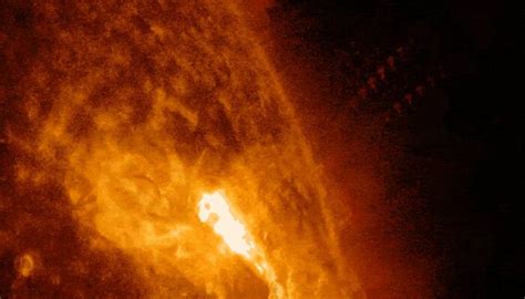 Images Of Mid Level Solar Flare Captured By Nasas Sdo