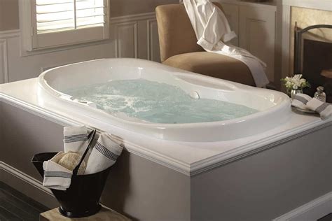 Whirlpool tubs typically feature either water jets or air jets. 8 Factors to Consider When Choosing a Whirlpool or Air-Jet ...