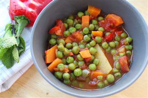 Peas In Tomato Sauce Arakas Laderos Συνταγές Icooktoheal