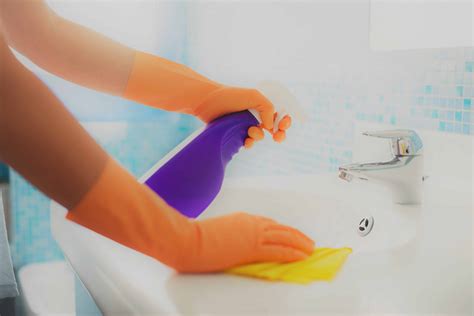 11 Quick Cleaning Tips [For Busy People!] - August 2020