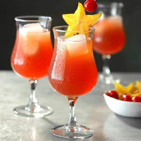 12 Easy Cocktail Garnish Ideas