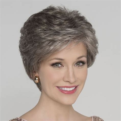 49 Chic Short Hairstyles For Women Over 50 26