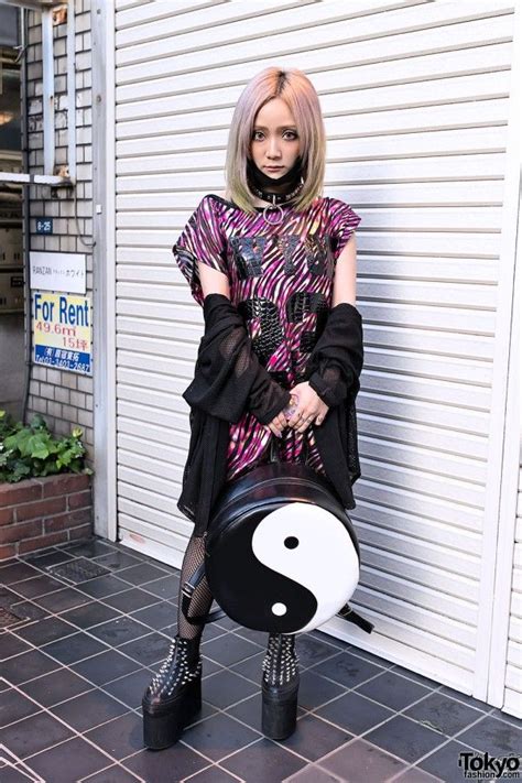 Syuri Is A Singer Who We Met Near Takeshita Dori In Harajuku Her Look