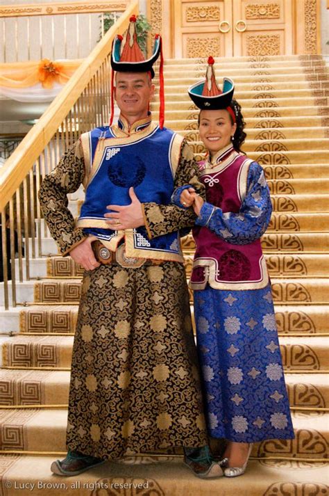 Traditional Mongolian Costumes Costumes Around The World Beauty Around