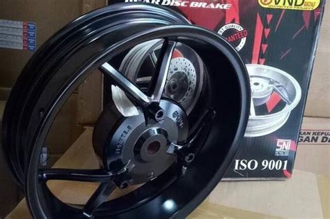 Tinggal Pasang Nih Pelek Rem Cakram Belakang Buat Yamaha Aerox 155