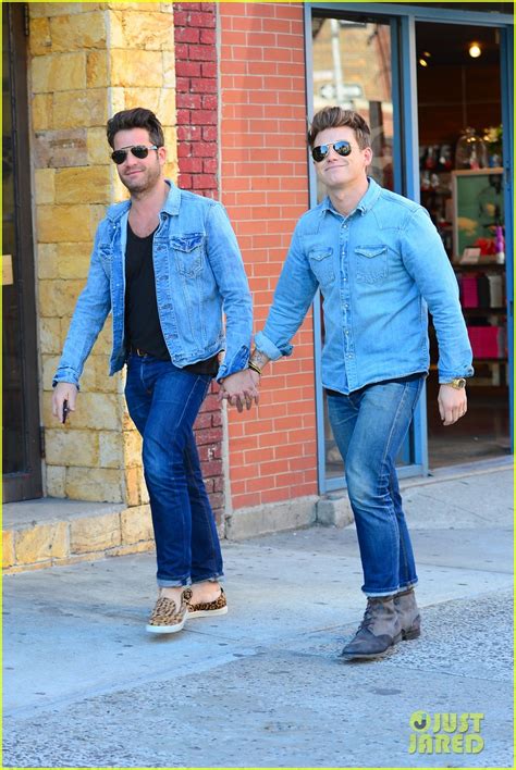 Nate Berkus And Jeremiah Brent Kiss Kiss In New York Photo 2852338