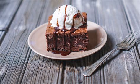 Brownie With Ice Cream Recipe Dr Oetker