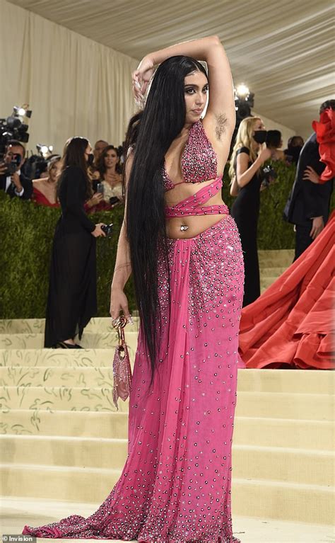 Madonna S Daughter Lourdes Leon Shows Off Armpit Hair At 2021 Met Gala