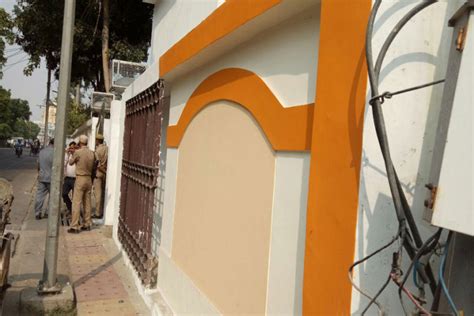 Yogi Adityanath Continues Saffron Spell Up Cm Office Building Gets A
