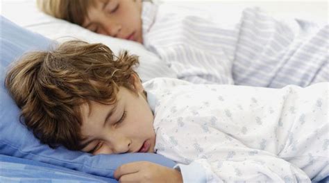 ¿cuál Es La Hora Ideal En Que Se Tienen Que Dormir Nuestros Hijos