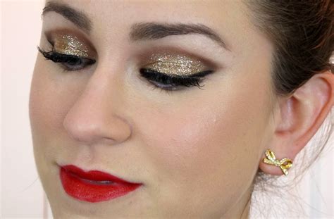 Gold Glitter Holiday Glamour Makeup