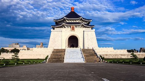Hotels near taoyuan international airport mrt. Chiang Kai-shek Memorial Hall - Things To Do In Taipei