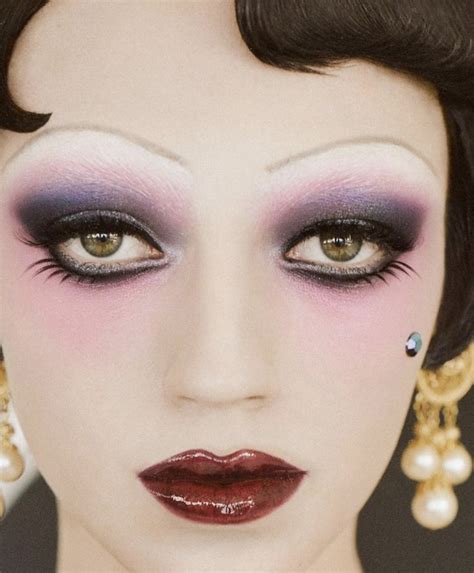 Pin By Sammi Piercefield On 1920s Theatrical Makeup Burlesque