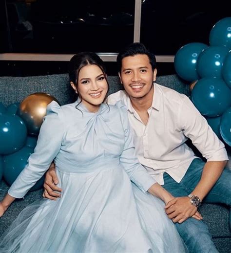 Kekasih impian (natta reza) #fattahamin #fazura #fattzura. Sekitar gambar hari jadi ke 37 Fazura bersama Fattah Amin ...