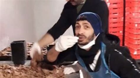 Hazır döner firmasında skandal görüntüler