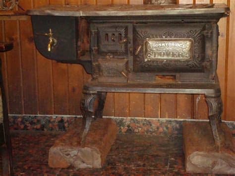 Puede elegir entre una cocina convectora (calienta de forma similar a una. Antigüedades, reciclado y creaciones "El Pampa": COCINA A LEÑA