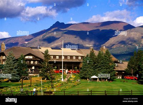 Glacier Park Lodge In East Glacier Montana Stock Photo Alamy