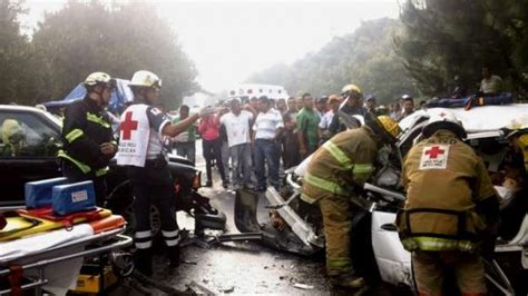Heridas Seis Personas Tras Choque Frontal En Uruapan Michoacán