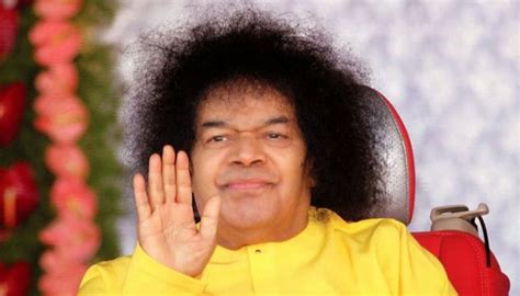 Birtdhay Special Unknown Facts About Indian Guru Sathya Sai Baba Latest