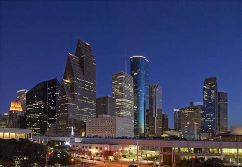 Hd Wallpaper Cars Surrounded By City Lights Skyline Houston Dusk