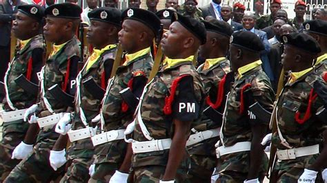 Ex Militares Denunciam Corrupção Nas Forças Armadas Angolanas Angola Dw 03122013