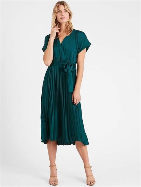 Best Midi Dresses From Banana Republic 2021 Guide Popsugar Fashion