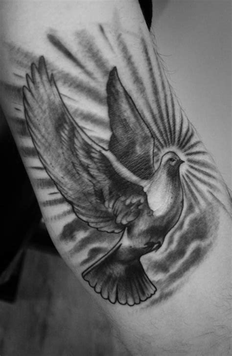 Though the dove tattoo isn't mainstream, it's a really common tattoo, worn by both women and men. Dove Tattoos for Men - Ideas and Inspirations for Guys