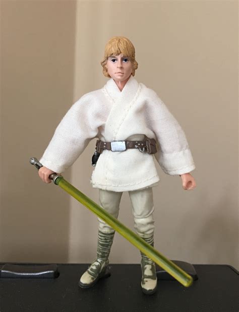 Luke Skywalker With A Yellow Lightsaber Action Figures Collection