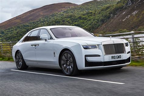 Rolls Royce To Launch Its First Electric Car This Decade The Next Avenue