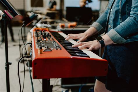 How to Put Together an Engaging Setlist - Church Media Blog
