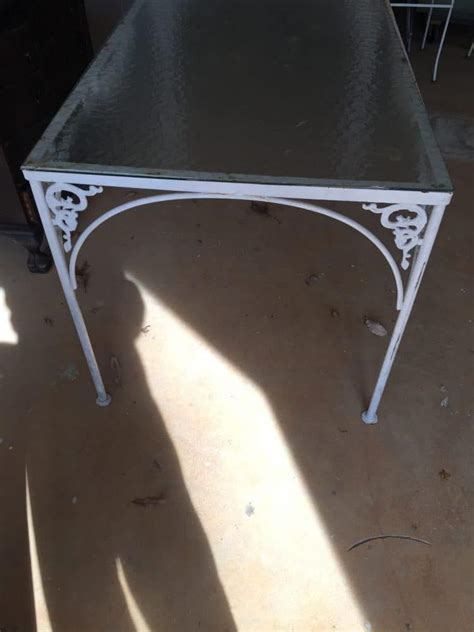 How To Paint Wrought Iron Furniture The Easy Way Wrought Iron