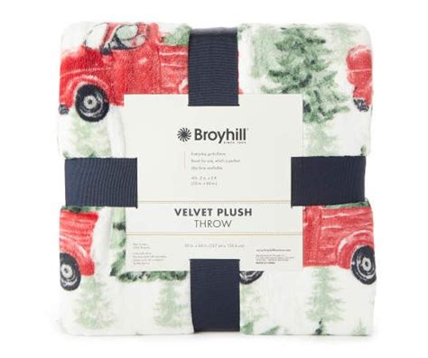 Broyhill White Red And Green Tree Truck Velvet Plush Throw 50 Plush