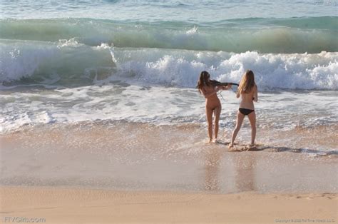 Larysa Faye Beach Bikini Naked Ftvgirls