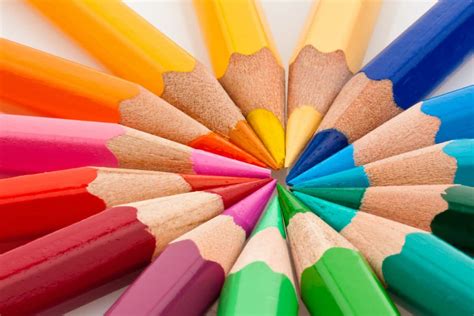 7 Best Oil Based Colored Pencils The Creative Folk