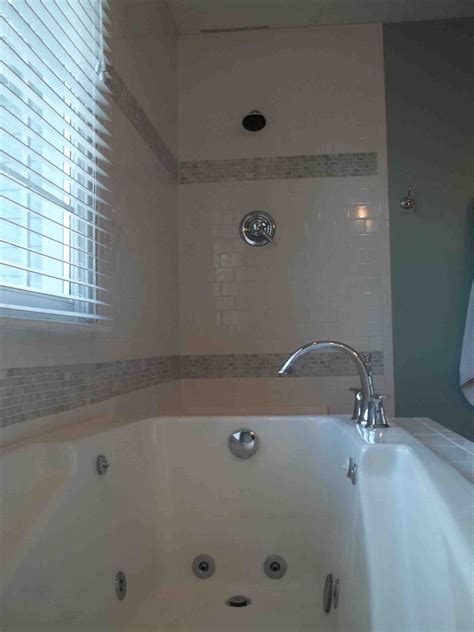 Corner tub shower combo great small. small jacuzzi tub with shower | Bathtub shower combo, Bath ...