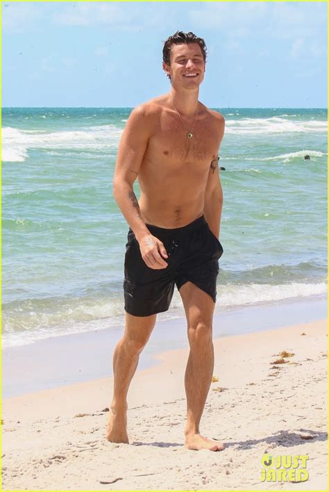 Birthday Boy Shawn Mendes Looks So Happy In New Shirtless Beach Photos